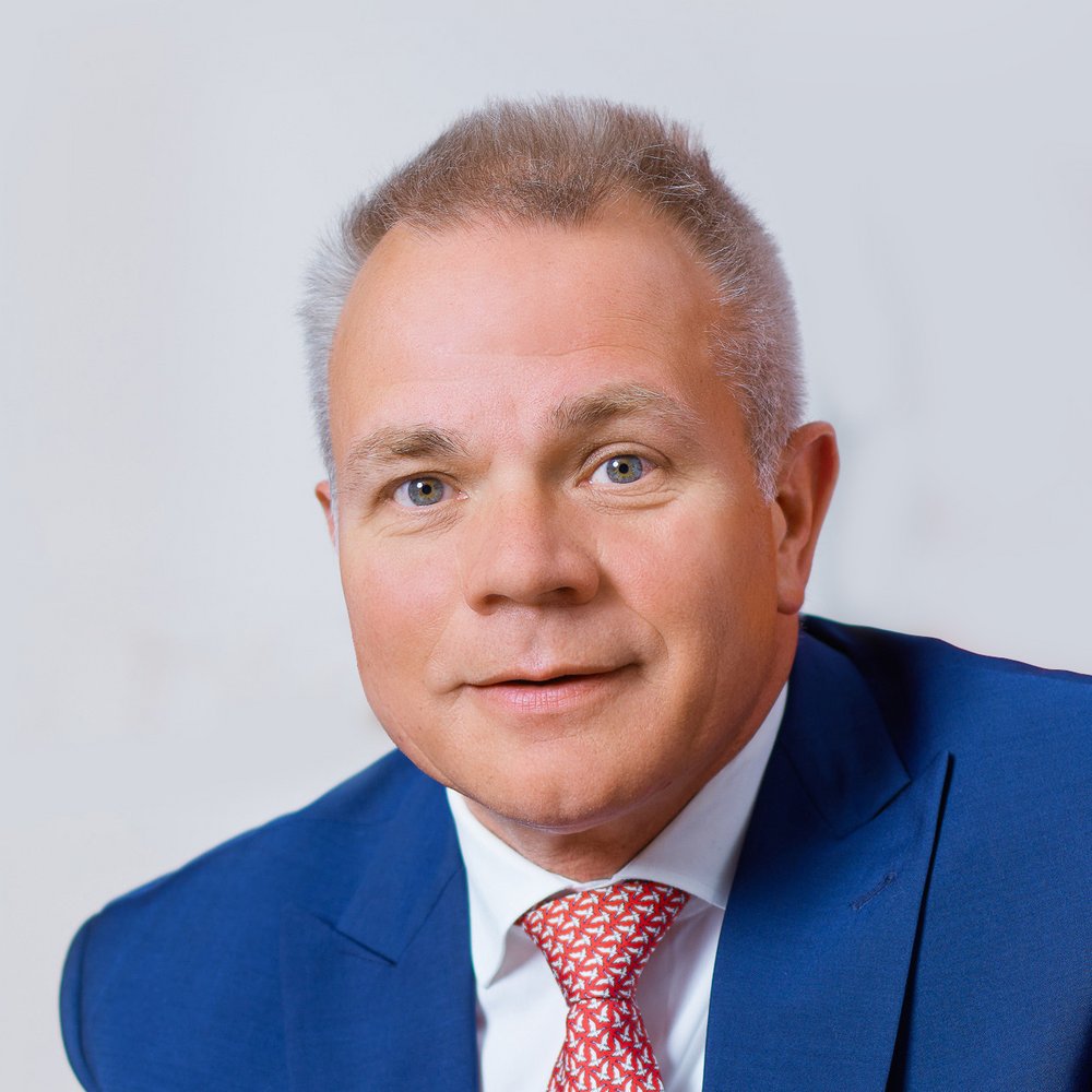 Dr. Michael Fiedeldey